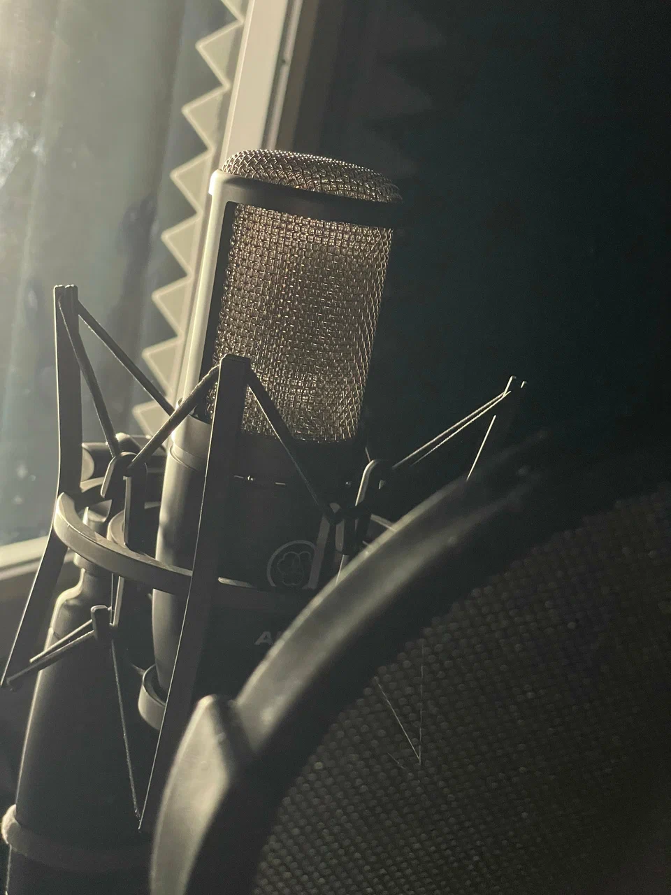 Студия Apollo Records - Микрофон и оборудование